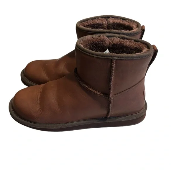L.L. Bean Brown Shearling-Lined Ankle Boots Size 10 Brown Leather Cozy Warm - Picture 4 of 11